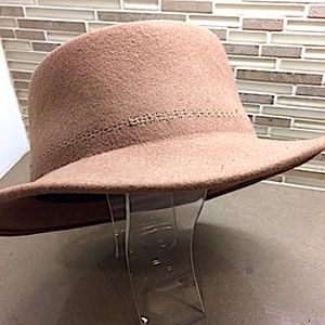 Rare Vintage (Unused) Tan Hand Made Bailey Zig Zag